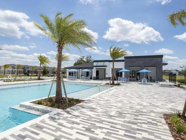 390 WINDY WILLOW WAY, St Cloud, FL 34771