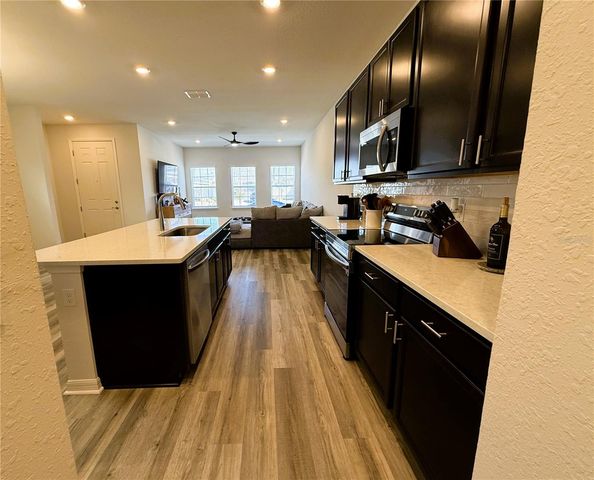 390 WINDY WILLOW WAY, St Cloud, FL 34771