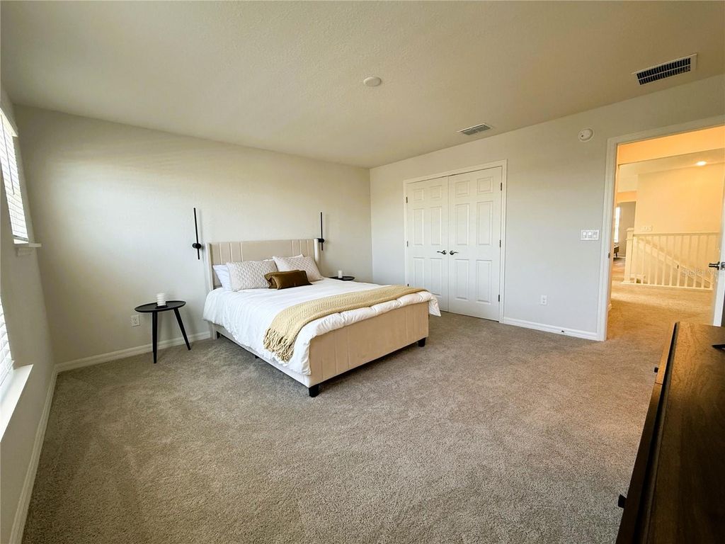 Image 15 of property listing at 390 WINDY WILLOW WAY, St Cloud, FL 34771