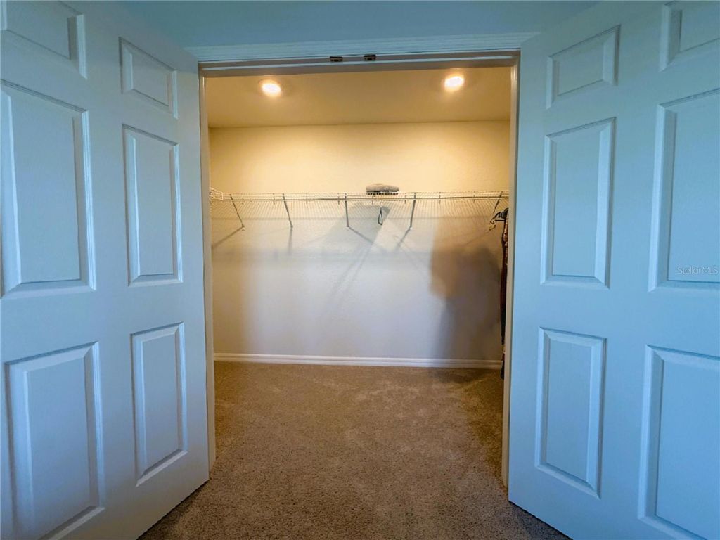 Image 17 of property listing at 390 WINDY WILLOW WAY, St Cloud, FL 34771