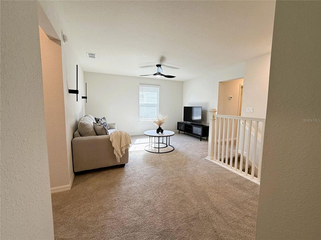 Image 25 of property listing at 390 WINDY WILLOW WAY, St Cloud, FL 34771