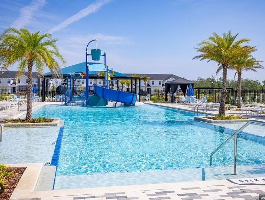 Image 39 of property listing at 390 WINDY WILLOW WAY, St Cloud, FL 34771