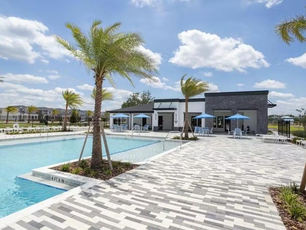 Image 40 of property listing at 390 WINDY WILLOW WAY, St Cloud, FL 34771