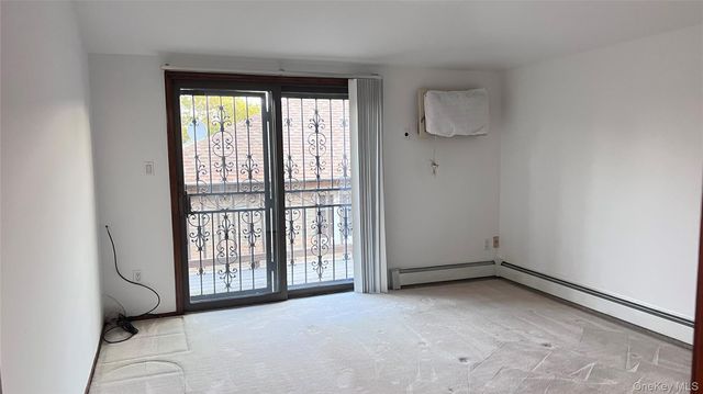 19-07 Clintonville Street 2Fl, Whitestone, NY 11357
