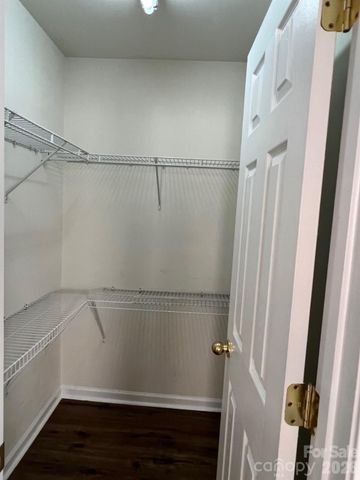 18429 Streamline Court, Cornelius, NC 28031