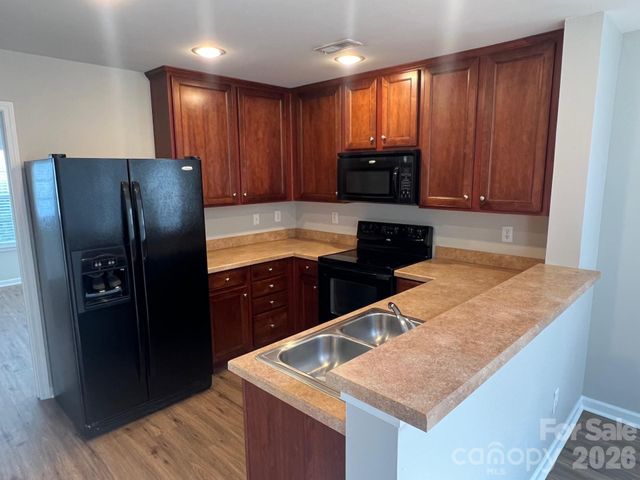 18429 Streamline Court, Cornelius, NC 28031