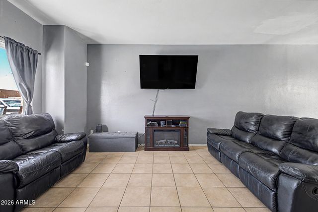2300 E MAGMA Road 167, San Tan Valley, AZ 85143