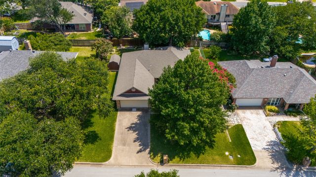 6712 N Park Drive, North Richland Hills, TX 76182