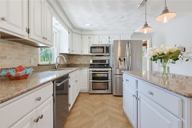 46 Netop Drive, Warwick, RI 02818