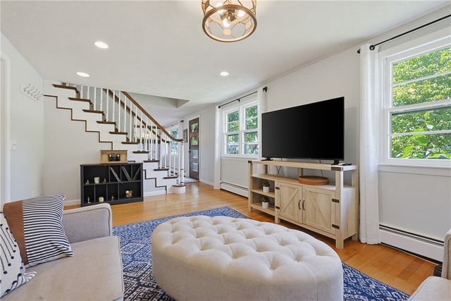 46 Netop Drive, Warwick, RI 02818