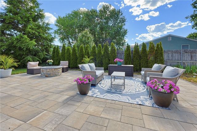 46 Netop Drive, Warwick, RI 02818