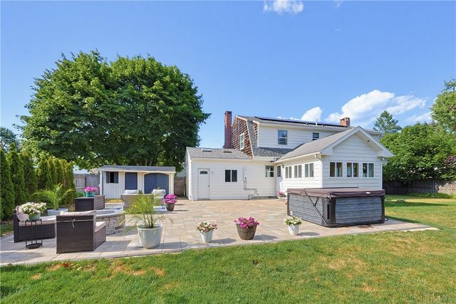 46 Netop Drive, Warwick, RI 02818