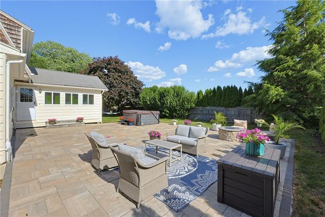 46 Netop Drive, Warwick, RI 02818
