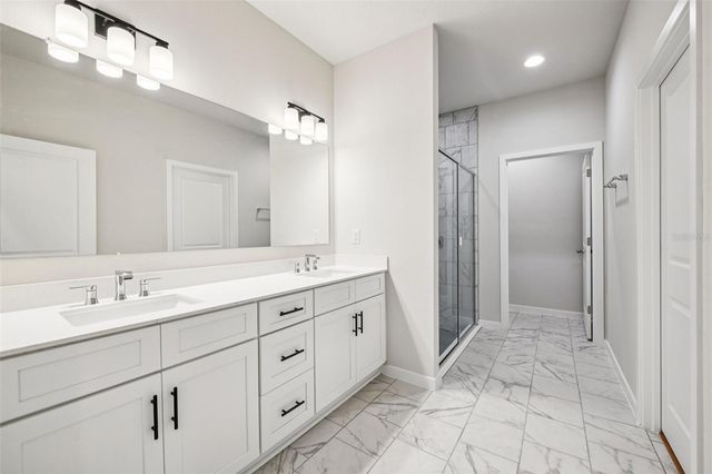 536 E BERESFORD AVENUE, Deland, FL 32724