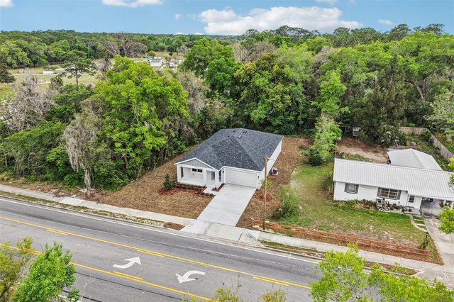 536 E BERESFORD AVENUE, Deland, FL 32724