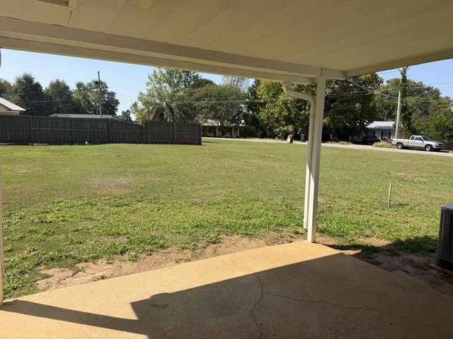 2103 Flynn Rd., Dothan, AL 36303