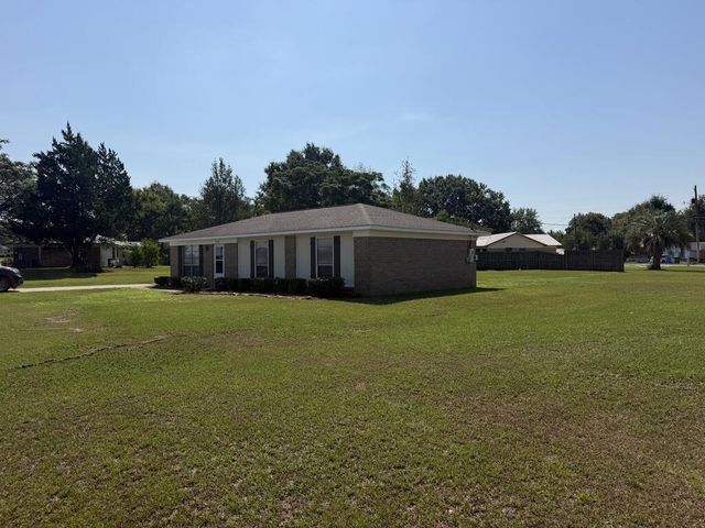 2103 Flynn Rd., Dothan, AL 36303