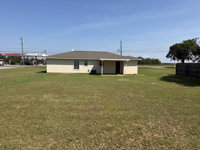 2103 Flynn Rd., Dothan, AL 36303