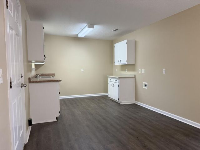 2103 Flynn Rd., Dothan, AL 36303