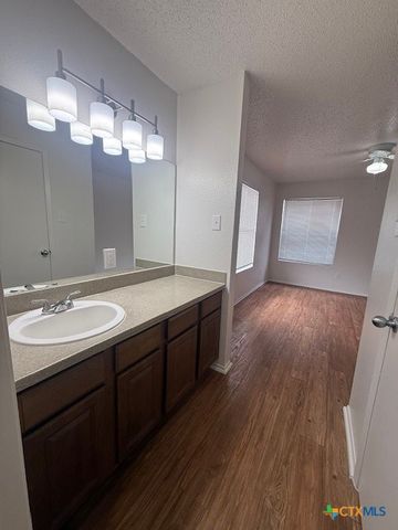 205 Craddock Avenue C-1, San Marcos, TX 78666