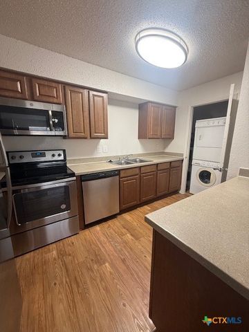 205 Craddock Avenue C-1, San Marcos, TX 78666