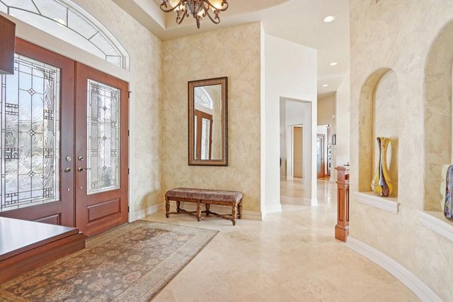 1701 E Bristlecone DRIVE, Hartland, WI 53029