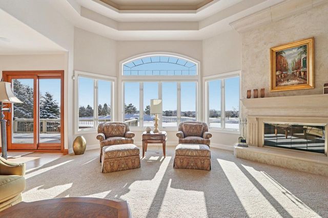 1701 E Bristlecone DRIVE, Hartland, WI 53029