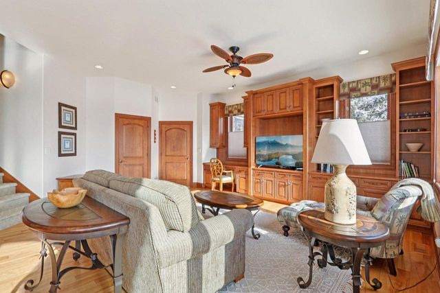 1701 E Bristlecone DRIVE, Hartland, WI 53029