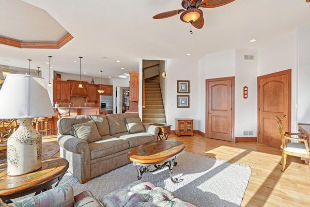 1701 E Bristlecone DRIVE, Hartland, WI 53029