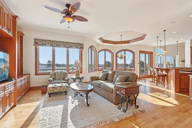 1701 E Bristlecone DRIVE, Hartland, WI 53029