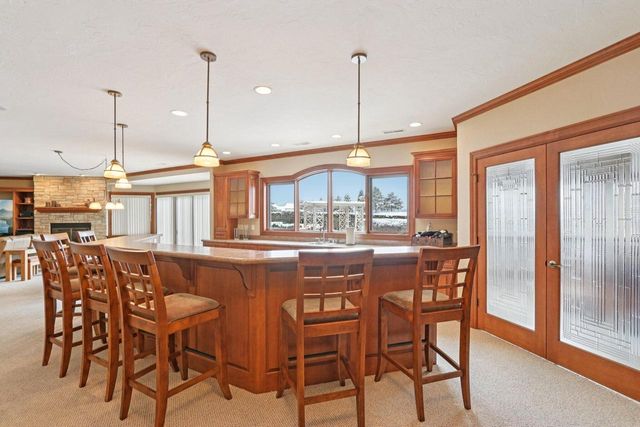 1701 E Bristlecone DRIVE, Hartland, WI 53029