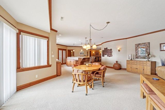 1701 E Bristlecone DRIVE, Hartland, WI 53029
