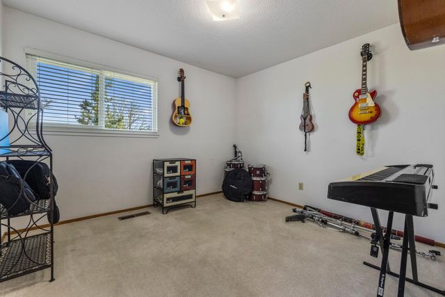 24836 Arthur Rd, Escalon, CA 95320