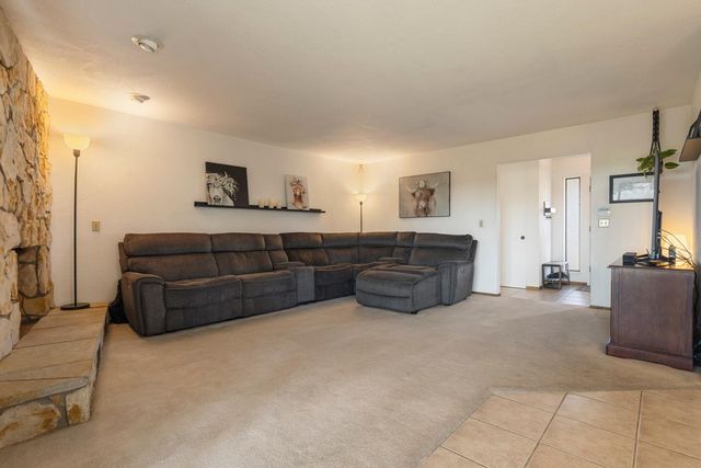 24836 Arthur Rd, Escalon, CA 95320