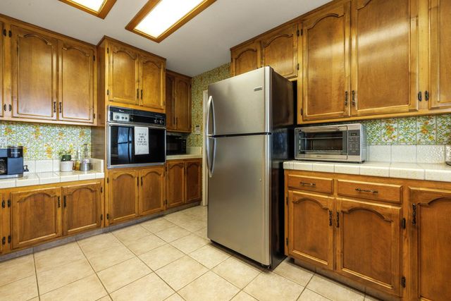 24836 Arthur Rd, Escalon, CA 95320