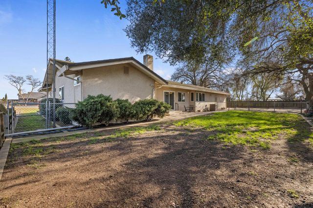 24836 Arthur Rd, Escalon, CA 95320