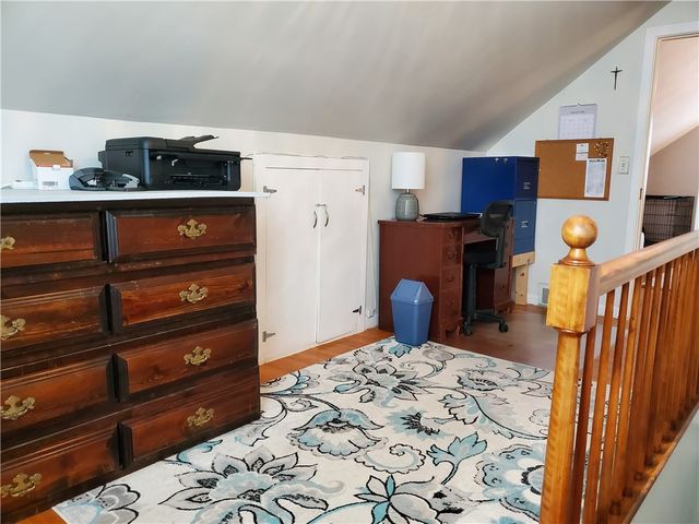 20 Emerald Drive, West Seneca, NY 14224