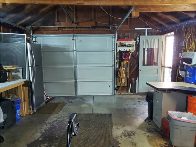 20 Emerald Drive, West Seneca, NY 14224