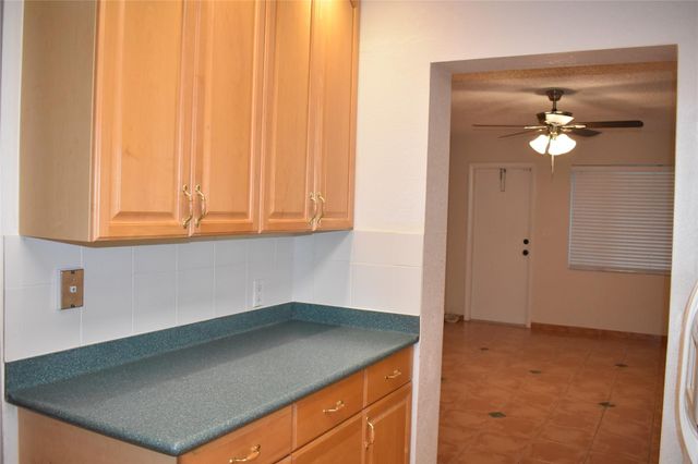 2377 SW 16th Dr, Deerfield Beach, FL 33442