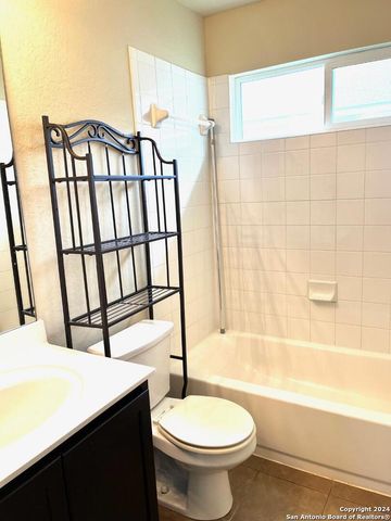 777 Great Oaks, New Braunfels, TX 78130