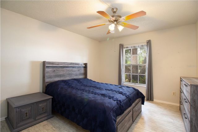 7115 PARKSIDE VILLAS DR N, St Petersburg, FL 33709