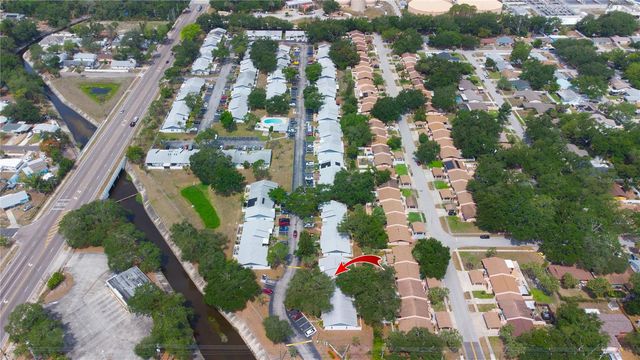 7115 PARKSIDE VILLAS DR N, St Petersburg, FL 33709