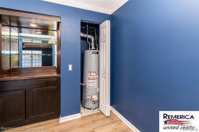 3553 Port Cove Drive 36, Waterford, MI 48328