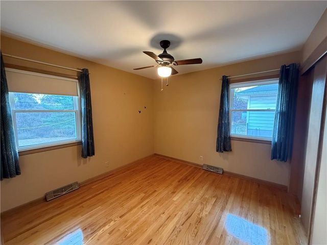 1605 Poplar Street, Lexington, MO 64067