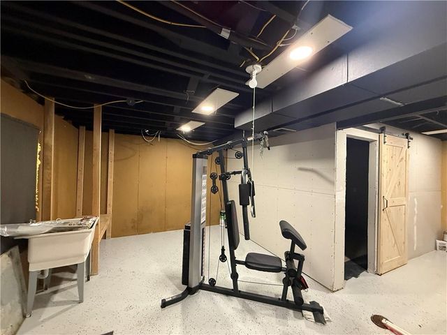 1605 Poplar Street, Lexington, MO 64067