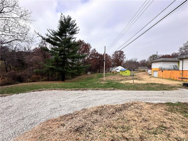 1605 Poplar Street, Lexington, MO 64067