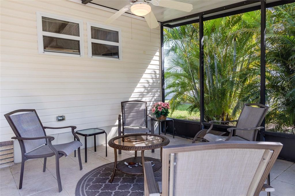 Image 33 of property listing at 2100 KINGS HIGHWAY 653, Port Charlotte, FL 33980