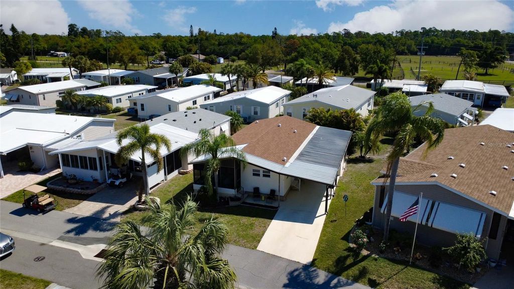 Image 38 of property listing at 2100 KINGS HIGHWAY 653, Port Charlotte, FL 33980