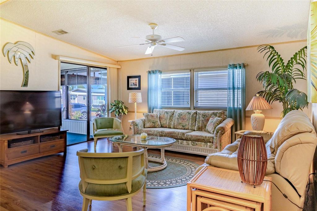 Image 10 of property listing at 2100 KINGS HIGHWAY 653, Port Charlotte, FL 33980