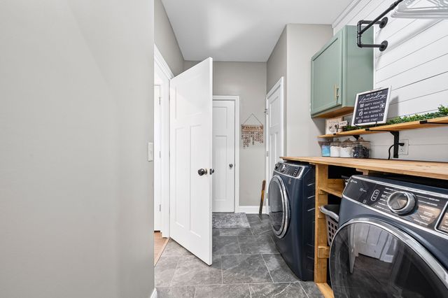 2810 Jim Taylor Rd, Woodlawn, TN 37191